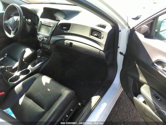 2017 Acura ILX, VIN: 19UDE2F73HA015568