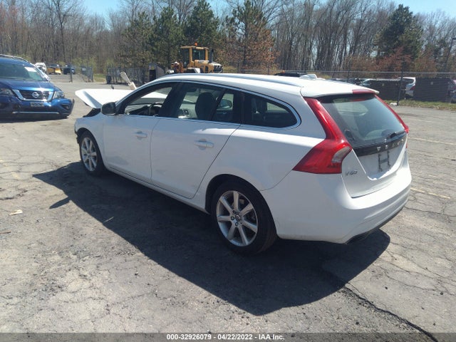 2016 Volvo V60, VIN: YV140MEK0G1294100