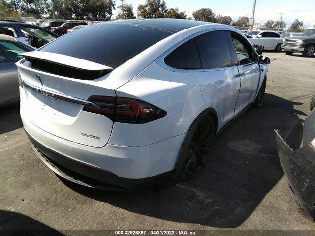 2021 Tesla Model X, VIN: 5YJXCBE45MF325375