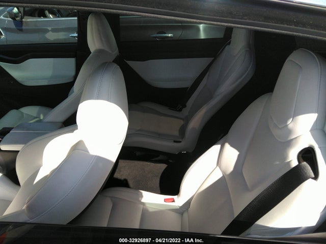 2021 Tesla Model X, VIN: 5YJXCBE45MF325375