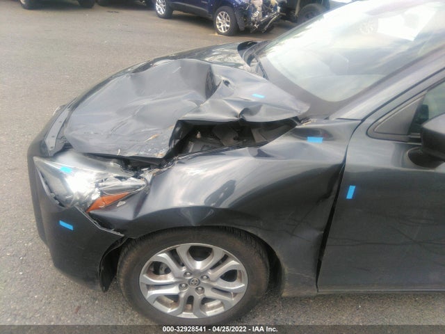 2016 Scion IA, VIN: 3MYDLBZV9GY112204
