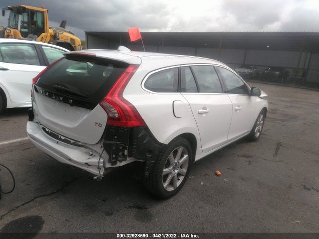 2017 Volvo V60, VIN: YV140MEK0H1335486