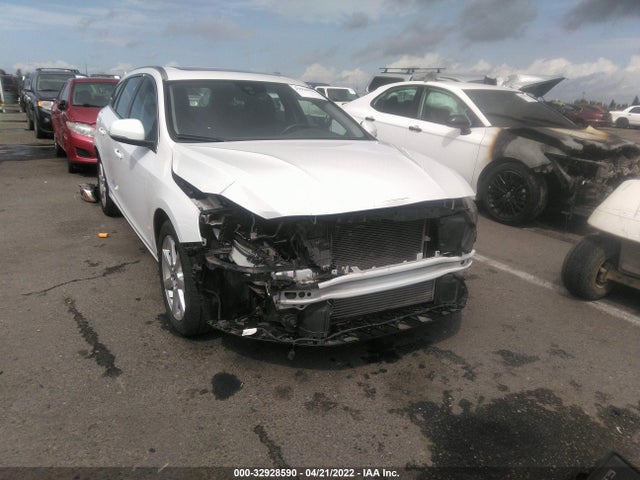 2017 Volvo V60, VIN: YV140MEK0H1335486
