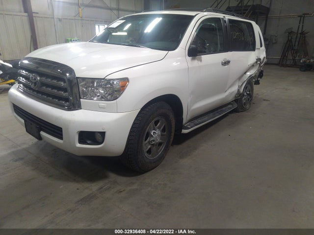 2015 Toyota Sequoia, VIN: 5TDJY5G16FS113630