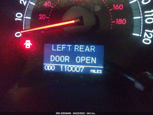 2015 Toyota Sequoia, VIN: 5TDJY5G16FS113630