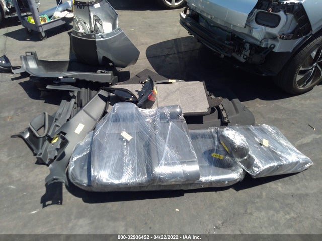 2021 Volkswagen ID.4, VIN: WVGTMPE26MP037650