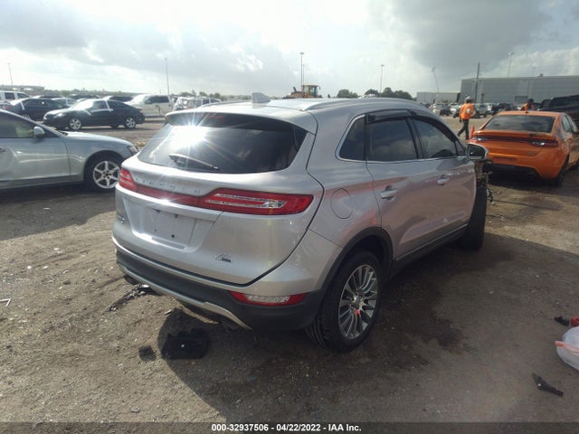 2016 Lincoln MKC, VIN: 5LMCJ3C94GUJ28811