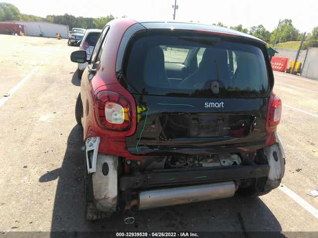2017 Smart Fortwo, VIN: WMEFJ5DA1HK177584