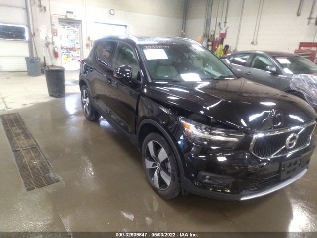 2022 Volvo XC40, VIN: YV4162UK6N2676889