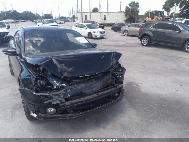 2015 Volkswagen Eos, VIN: WVWFW8AH7FV000116