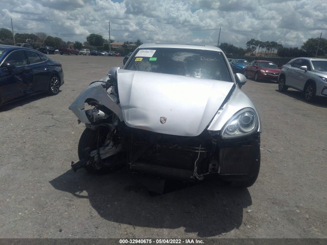 2014 Porsche Cayenne, VIN: WP1AF2A20ELA33423