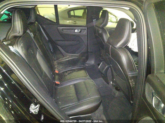 2020 Volvo XC40, VIN: YV4162UK6L2230318