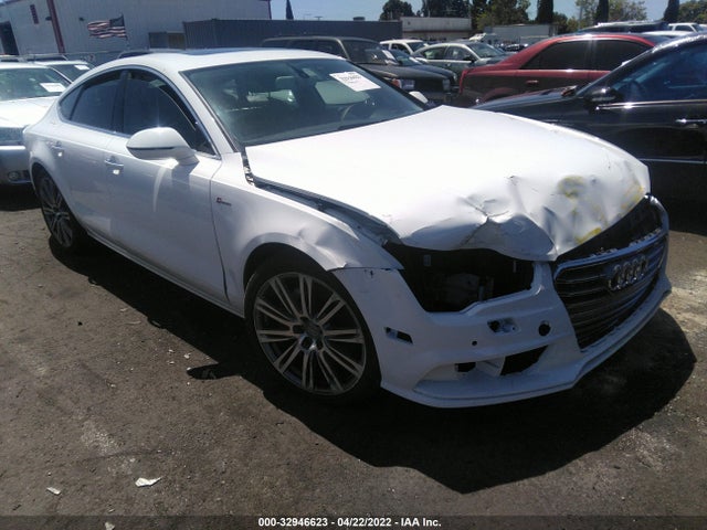 2014 Audi A7, VIN: WAUWGAFC6EN152482