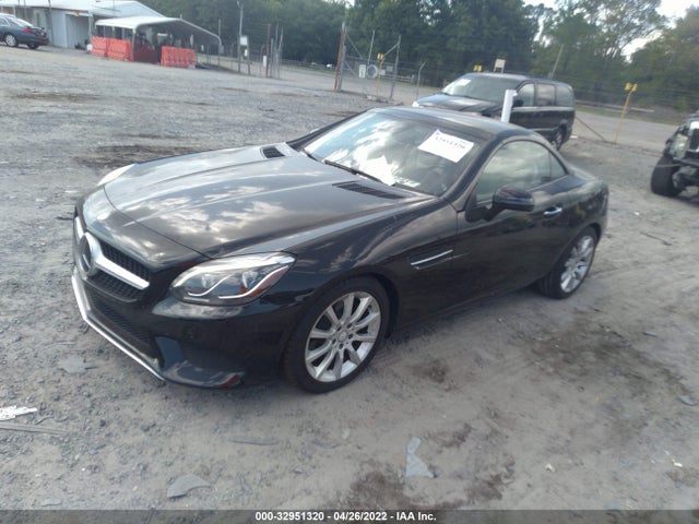 2017 Mercedes-Benz SLK-Class, VIN: WDDPK3JA4HF132226