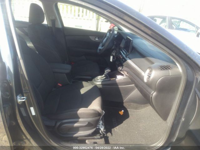 3KPF24AD6KE073106 KIA FORTE FE