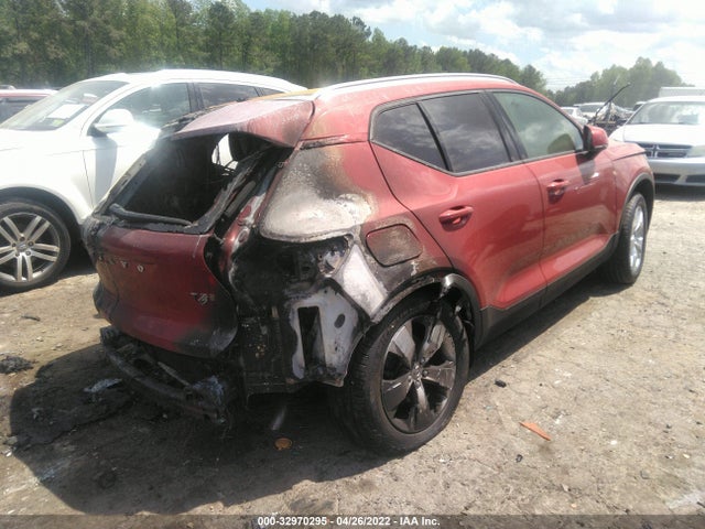 2022 Volvo XC40, VIN: YV4162UK5N2747158