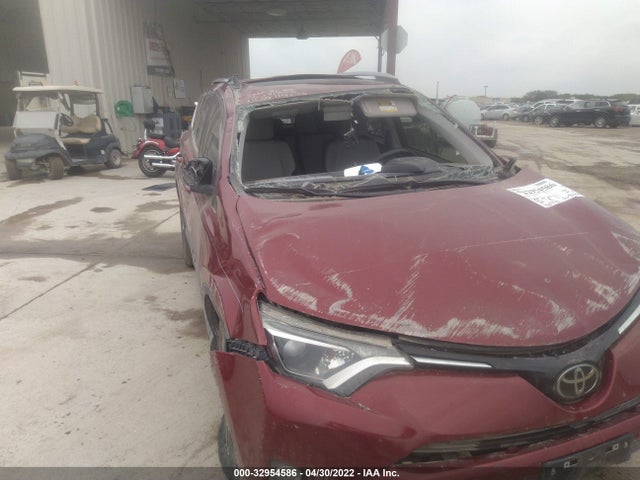 2018 Toyota RAV4, VIN: JTMWFREV5JD114670