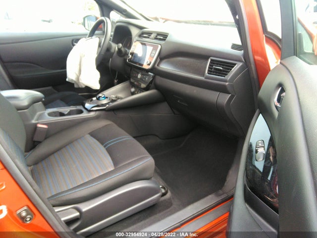 2021 Nissan Leaf, VIN: 1N4AZ1CV4MC550044