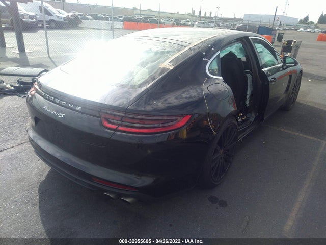 2017 Porsche Panamera, VIN: WP0AB2A73HL120715
