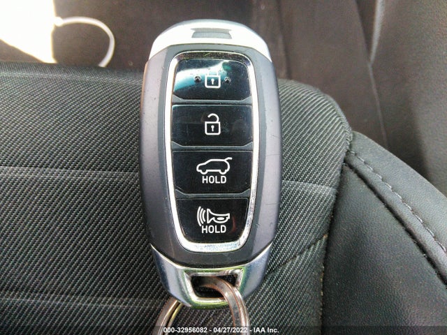 2022 Hyundai Veloster, VIN: KMHT36AH4NU011400