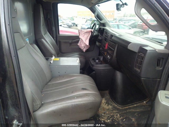 2017 Chevrolet Express, VIN: 1GCWGAFF8H1163802