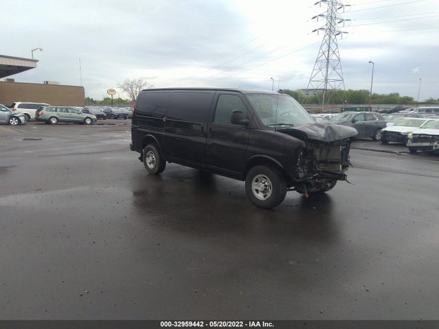 2017 Chevrolet Express, VIN: 1GCWGAFF8H1163802
