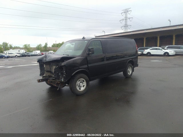 2017 Chevrolet Express, VIN: 1GCWGAFF8H1163802
