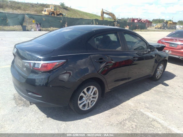 2016 Scion IA, VIN: 3MYDLBZVXGY138455