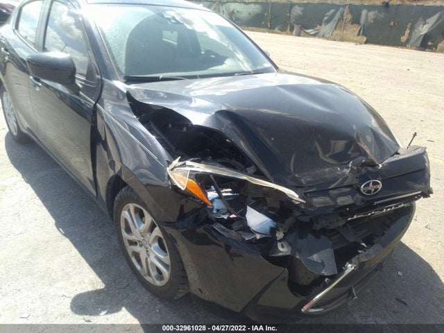 2016 Scion IA, VIN: 3MYDLBZVXGY138455