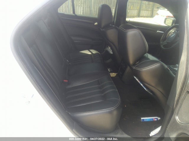 2015 Chrysler 300, VIN: 2C3CCABG9FH864445