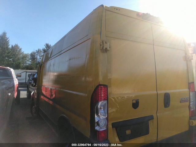 3C6TRVDG2JE121006 RAM Promaster Cargo Van