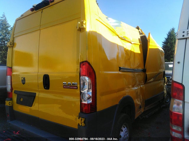3C6TRVDG2JE121006 RAM Promaster Cargo Van