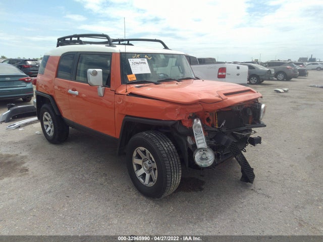2014 Toyota FJ Cruiser, VIN: JTEBU4BFXEK199359