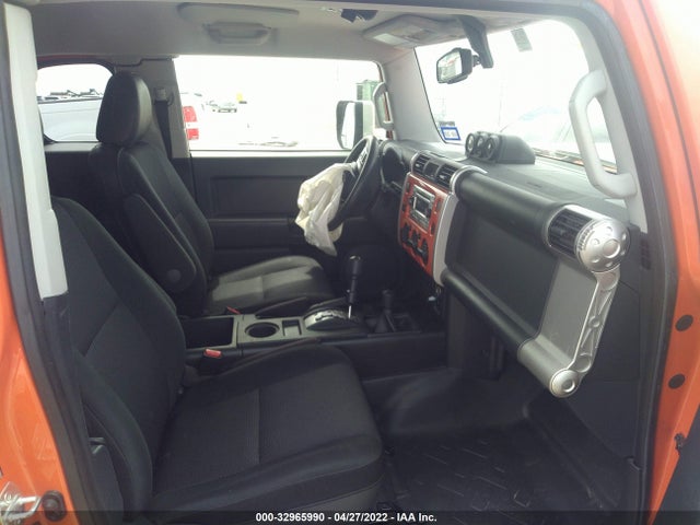 2014 Toyota FJ Cruiser, VIN: JTEBU4BFXEK199359