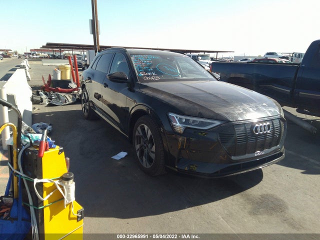 2021 Audi e-tron, VIN: WA1AAAGE4MB006994
