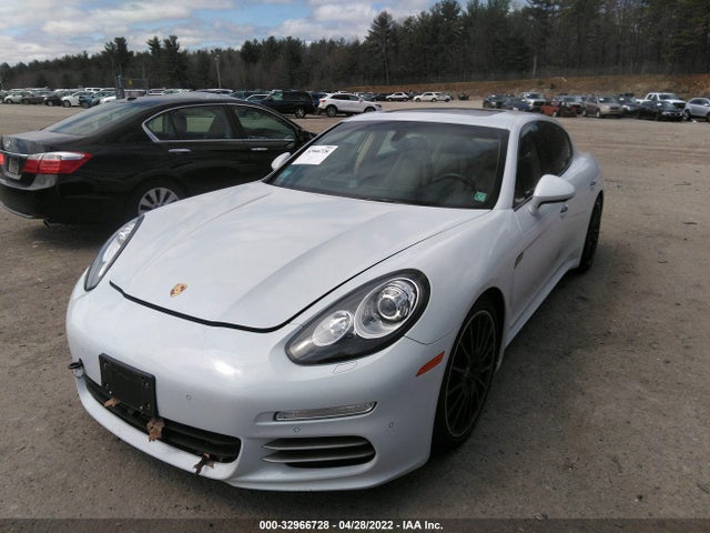 2016 Porsche Panamera, VIN: WP0AA2A73GL001130