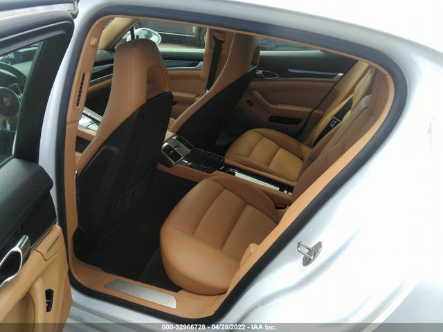 2016 Porsche Panamera, VIN: WP0AA2A73GL001130