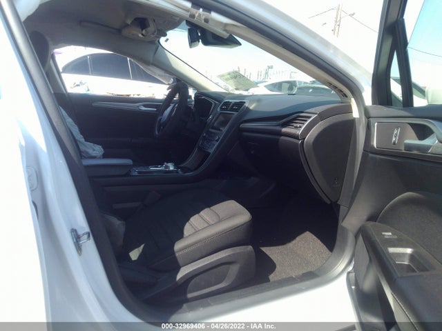 2020 Ford Fusion, VIN: 3FA6P0LU5LR233421