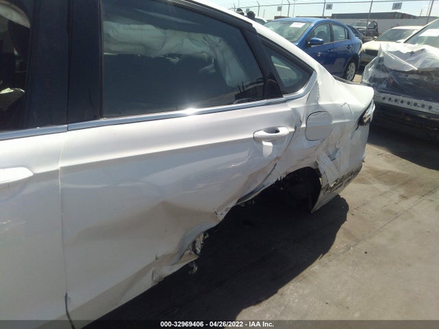 2020 Ford Fusion, VIN: 3FA6P0LU5LR233421
