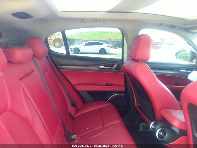 2019 Alfa Romeo Stelvio, VIN: ZASPAKBN9K7C70393