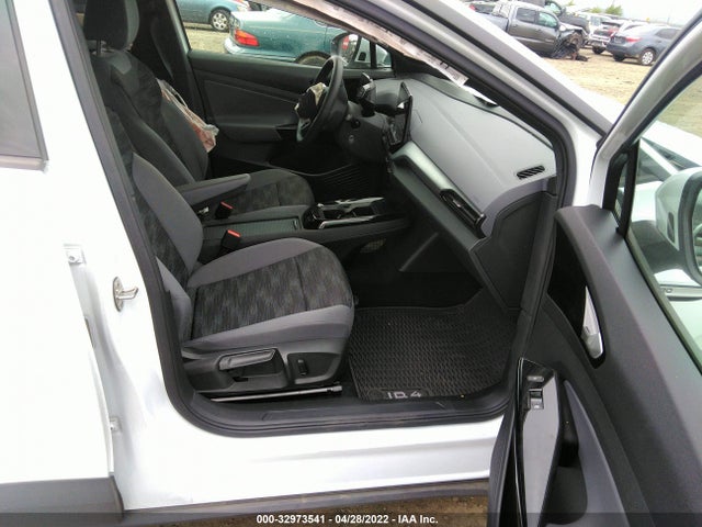 2021 Volkswagen ID.4, VIN: WVGRMPE24MP029721