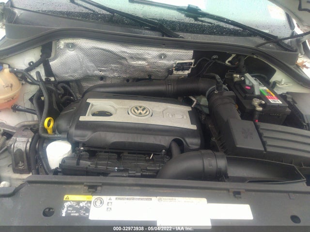 WVGAV3AX8EW013369 Volkswagen Tiguan R-line