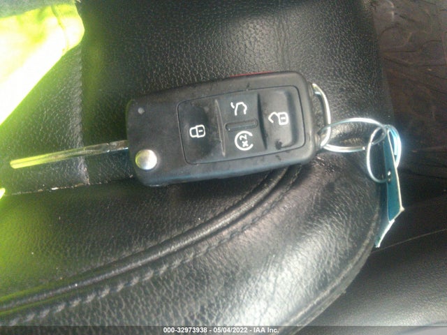 WVGAV3AX8EW013369 Volkswagen Tiguan R-line