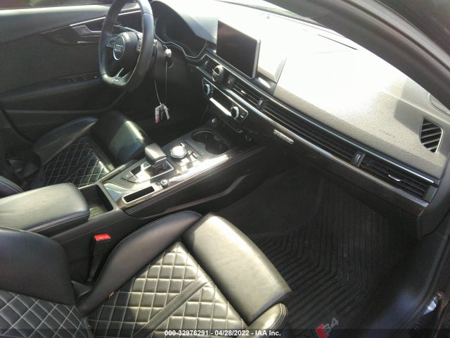 2019 Audi S4, VIN: WAUB4AF4XKA002118