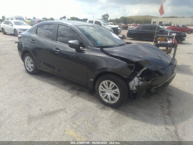 2019 Toyota Yaris, VIN: 3MYDLBYV4KY519874