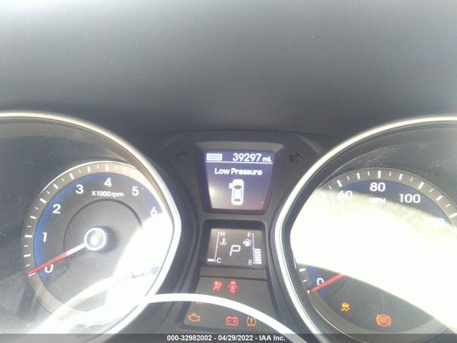 Hyundai ELANTRA GT 2016 KMHD35LH1GU301527 Image 9