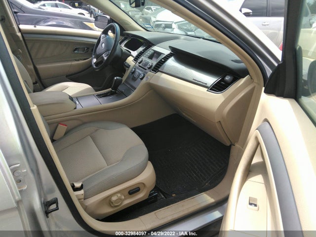 2016 Ford Taurus, VIN: 1FAHP2E98GG123036