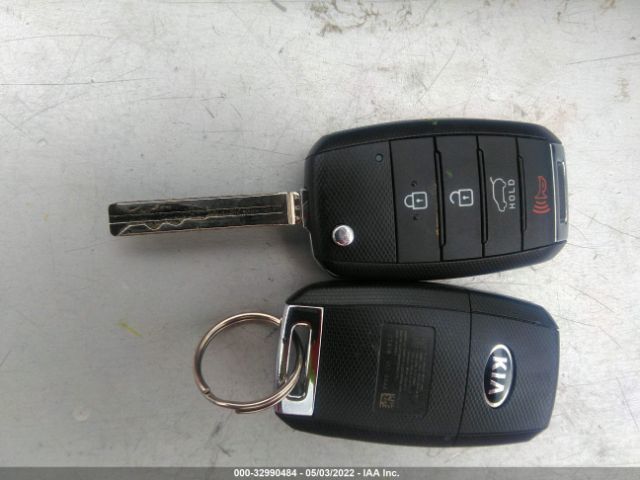 KNDJN2A23K7665292 KIA Soul Base
