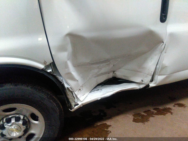 2020 Chevrolet Express, VIN: 1GCWGBFG1L1202690