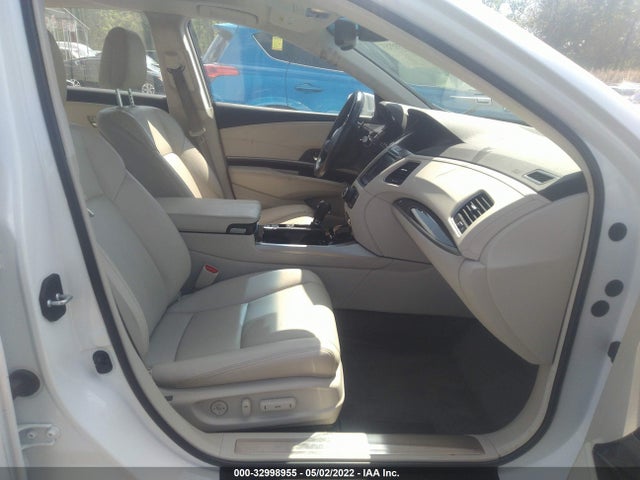 2016 Acura RLX, VIN: JH4KC1F54GC001054